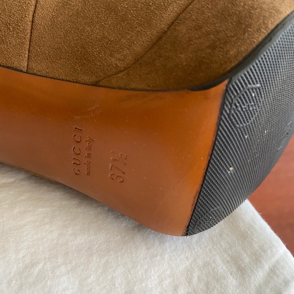 Gucci tan suede heels with platform - Picture 6 of 6